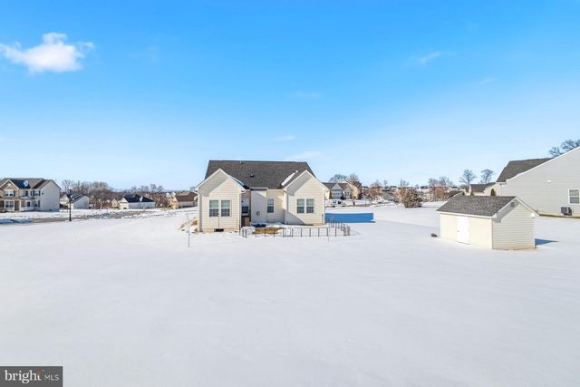 36 KAITLYN DR, Hanover, PA 17331