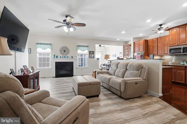 36 KAITLYN DR, Hanover, PA 17331