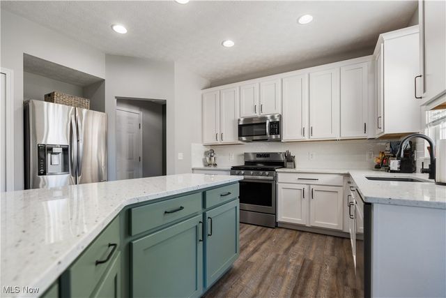 884 Highridge Lane, Kent, OH 44240