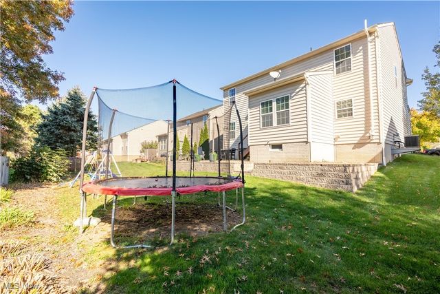 884 Highridge Lane, Kent, OH 44240