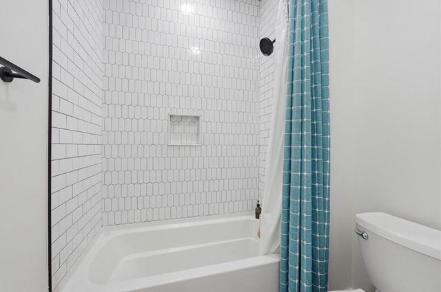 629 Longstreet Dr, Cookeville, TN 38506