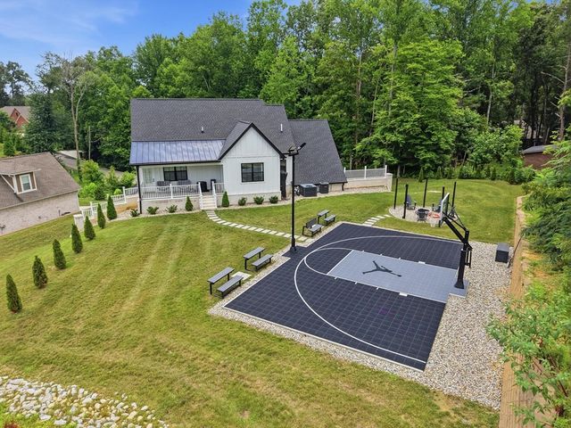 629 Longstreet Dr, Cookeville, TN 38506