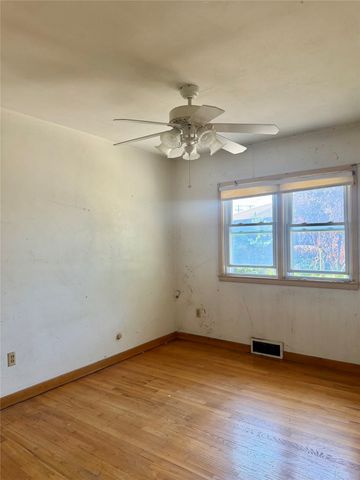 318 E 6th Street, Ames, IA 50010