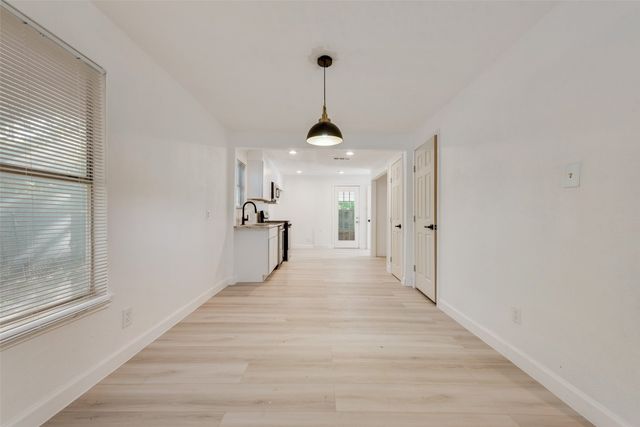 203 East Place, White Settlement, TX 76108