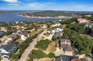 403 Rogart DR, Spicewood, TX 78669