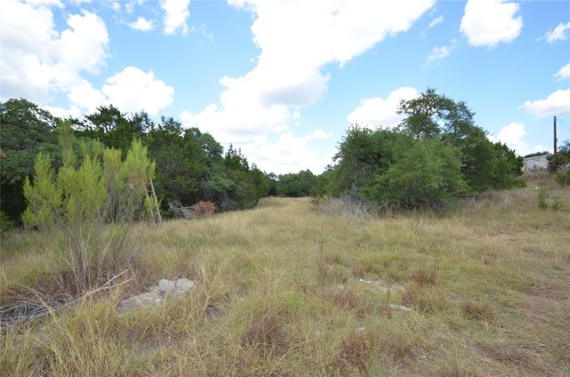 360 Jennifer LN, Driftwood, TX 78619