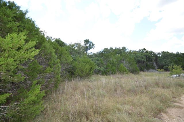 360 Jennifer LN, Driftwood, TX 78619