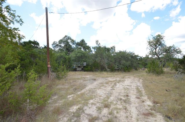 360 Jennifer LN, Driftwood, TX 78619