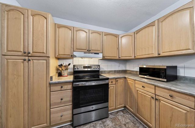 2230 Del Mar Drive, Colorado Springs, CO 80910