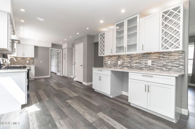 2634 Green Valley Drive, Toledo, OH 43614