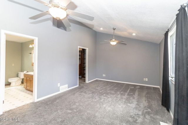 2634 Green Valley Drive, Toledo, OH 43614