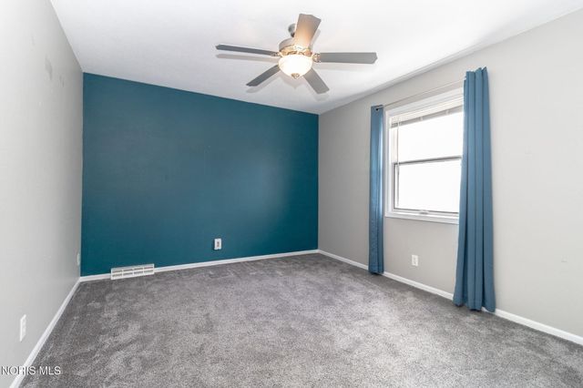 2634 Green Valley Drive, Toledo, OH 43614