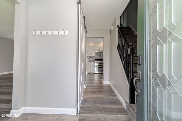 2634 Green Valley Drive, Toledo, OH 43614