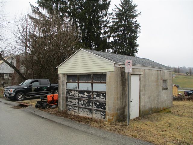 963 Venetia Rd, Peters Twp, PA 15367