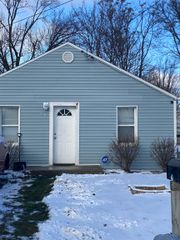 2163 E Mclean Avenue, Burton, MI 48529