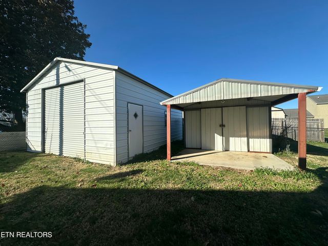 5561 Nashville Hwy, Baxter, TN 38544