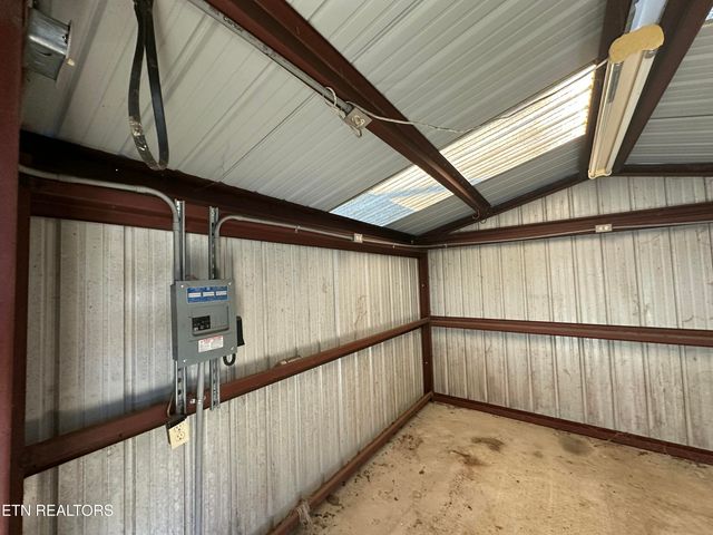 5561 Nashville Hwy, Baxter, TN 38544