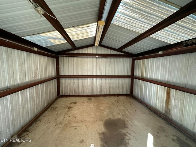 5561 Nashville Hwy, Baxter, TN 38544