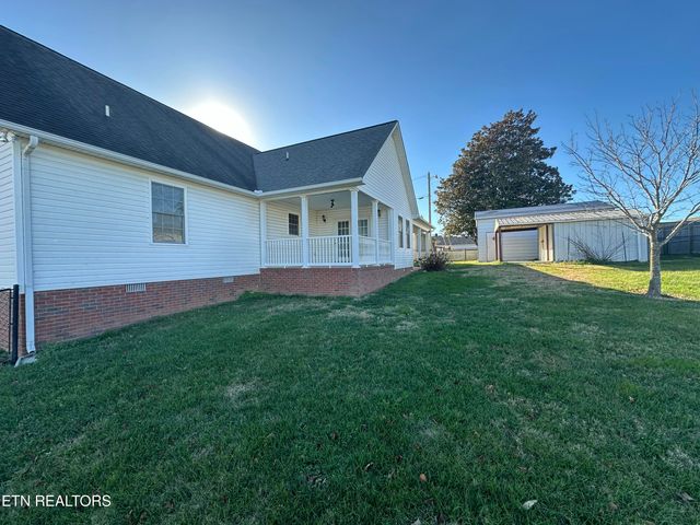 5561 Nashville Hwy, Baxter, TN 38544