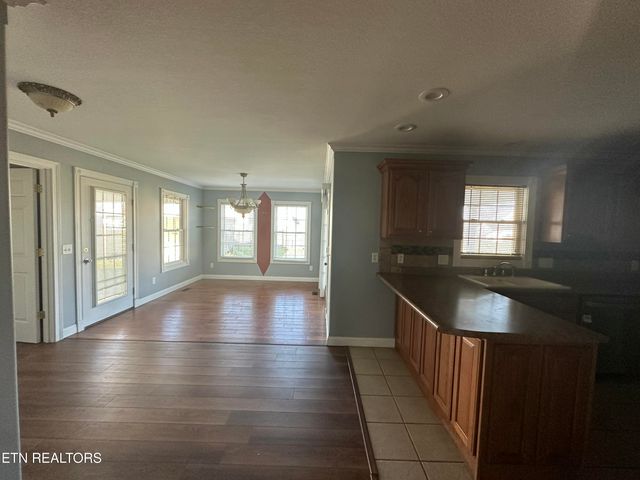 5561 Nashville Hwy, Baxter, TN 38544