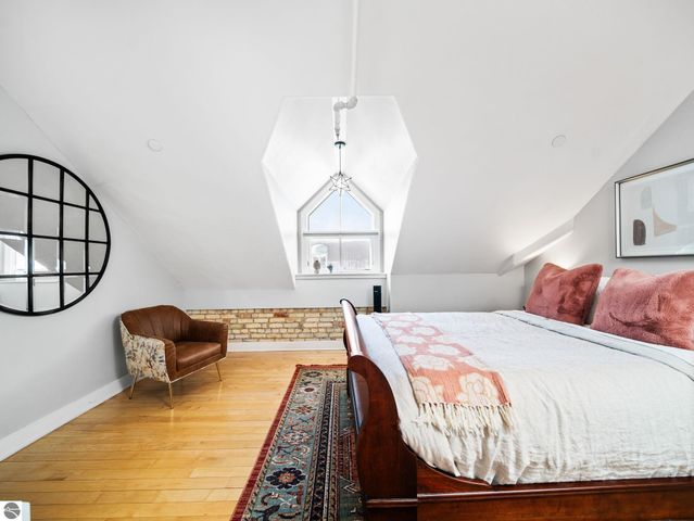 800 Cottageview Drive # 403, Traverse City, MI 49684