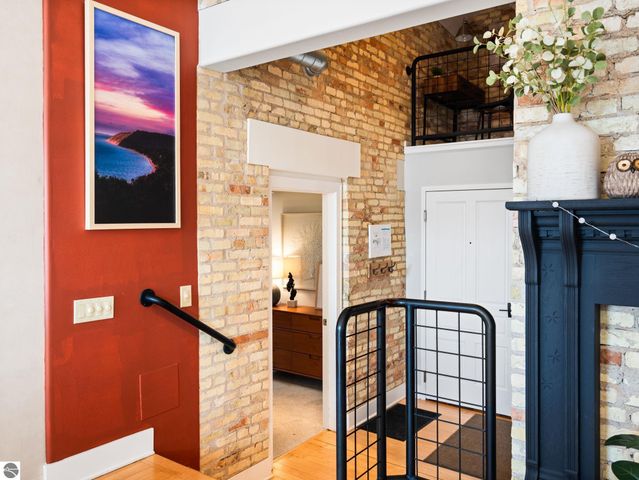 800 Cottageview Drive # 403, Traverse City, MI 49684