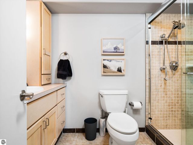 800 Cottageview Drive # 403, Traverse City, MI 49684