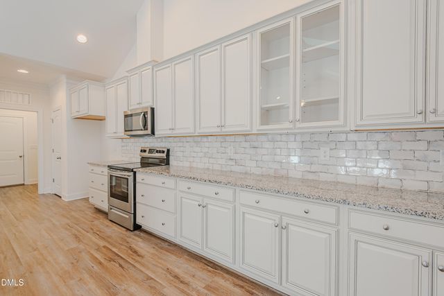 194 Dunvegan Lane, Burlington, NC 27215