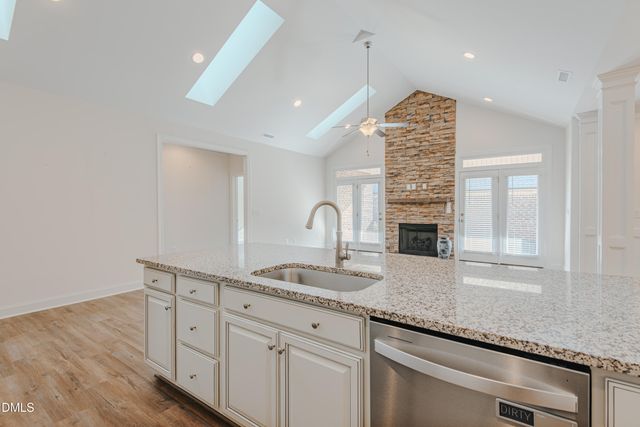 194 Dunvegan Lane, Burlington, NC 27215