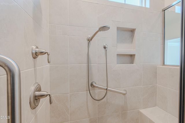 194 Dunvegan Lane, Burlington, NC 27215