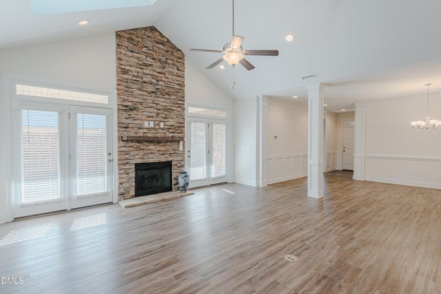 194 Dunvegan Lane, Burlington, NC 27215