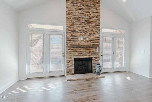 194 Dunvegan Lane, Burlington, NC 27215