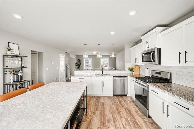 7095 Primrose Lane, Grand Blanc, MI 48439