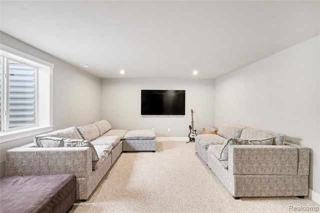 7095 Primrose Lane, Grand Blanc, MI 48439