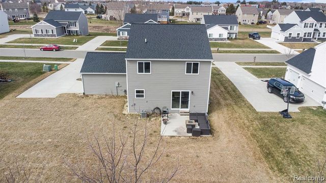 7095 Primrose Lane, Grand Blanc, MI 48439