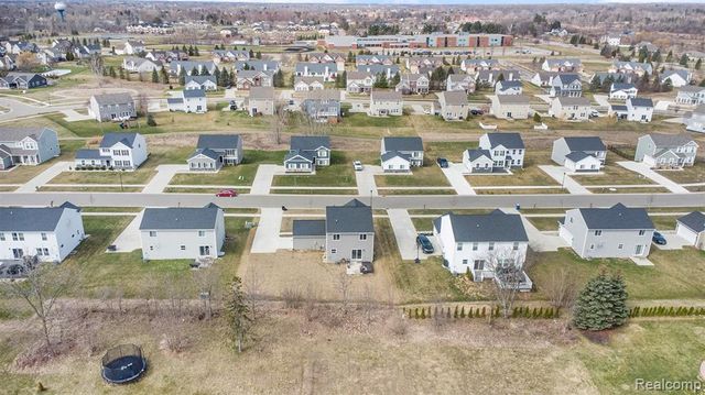 7095 Primrose Lane, Grand Blanc, MI 48439