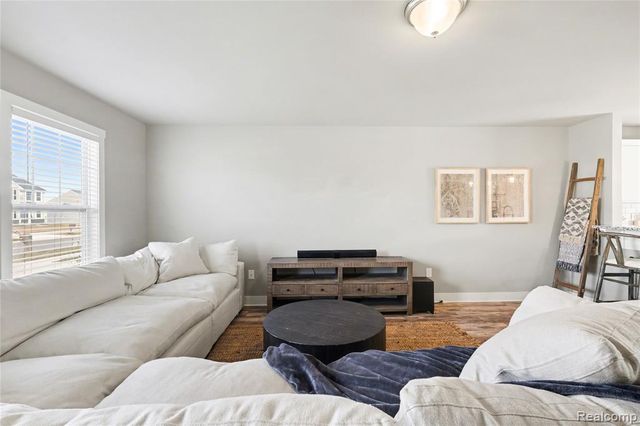 7095 Primrose Lane, Grand Blanc, MI 48439