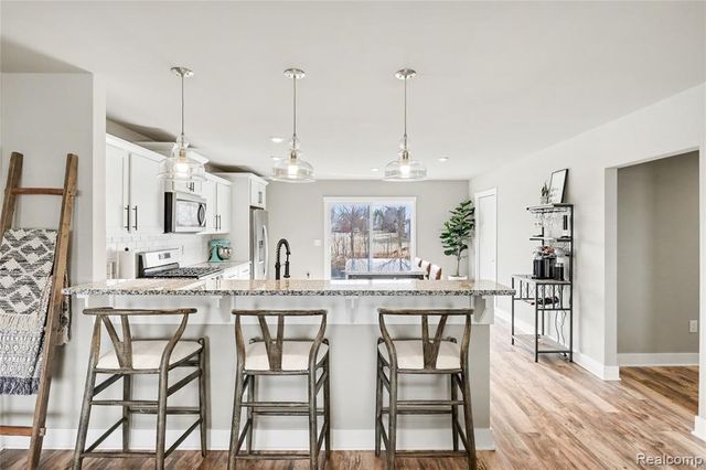 7095 Primrose Lane, Grand Blanc, MI 48439