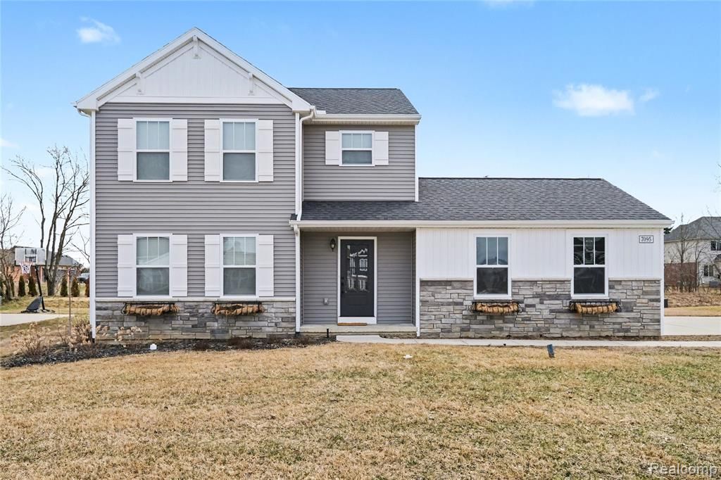 7095 Primrose Lane, Grand Blanc, MI 48439