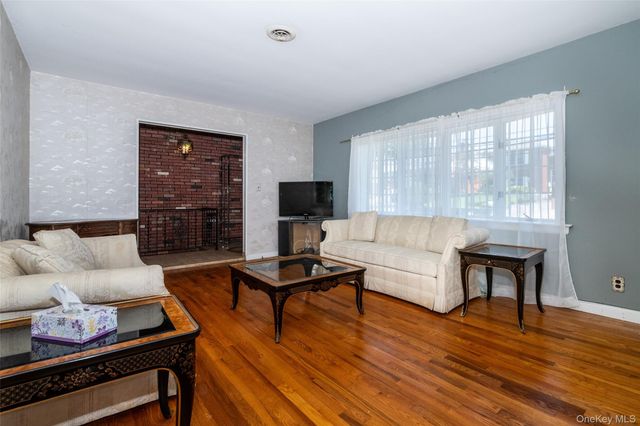181 Roundhill Drive, Yonkers, NY 10710