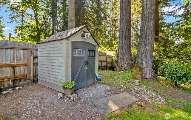 19761 NE 156th, Woodinville, WA 98077