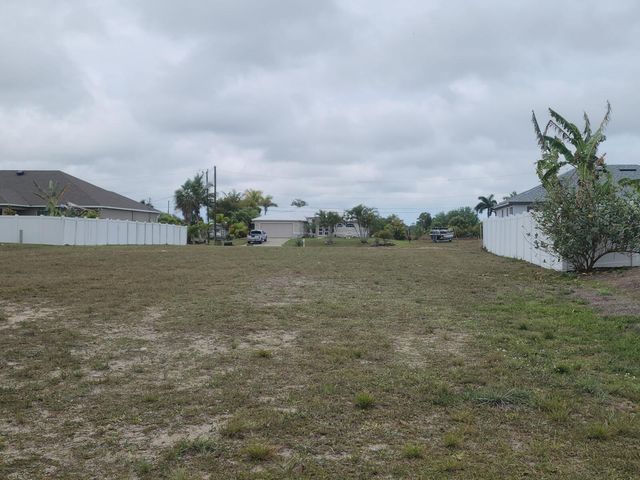 3222 NE 13th Court, Cape Coral, FL 33909