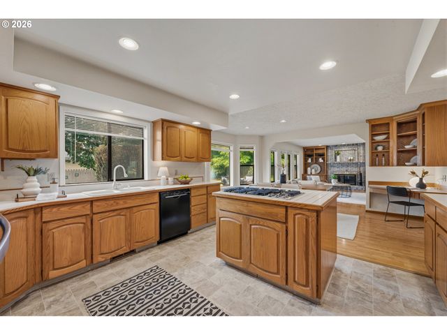 2216 Se 130TH Ave, Vancouver, WA 98683