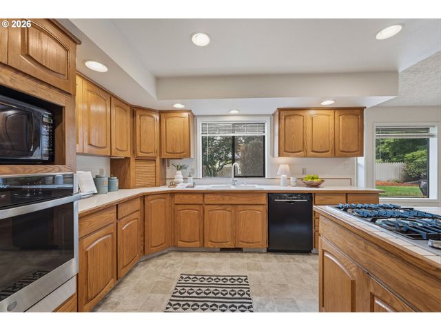 2216 Se 130TH Ave, Vancouver, WA 98683