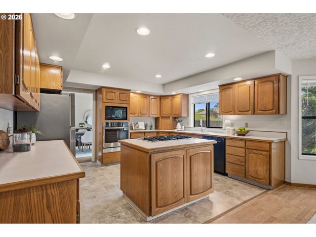2216 Se 130TH Ave, Vancouver, WA 98683
