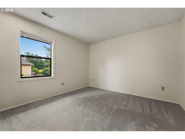 2216 Se 130TH Ave, Vancouver, WA 98683