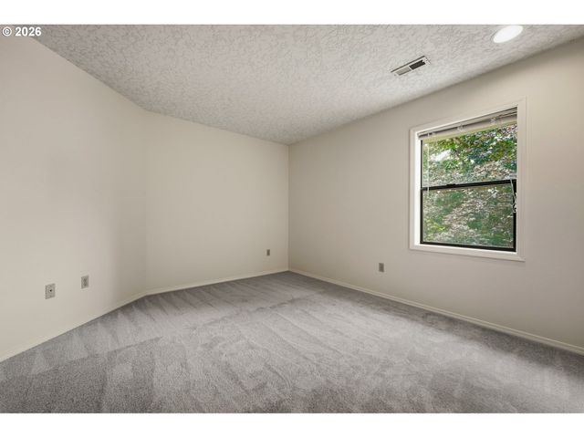 2216 Se 130TH Ave, Vancouver, WA 98683