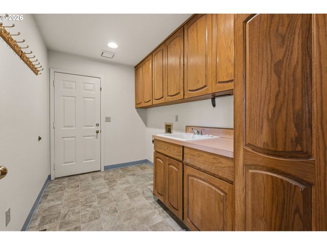 2216 Se 130TH Ave, Vancouver, WA 98683
