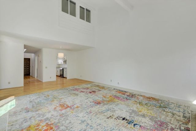 233 Woodside Ct, Grass Valley, CA 95945