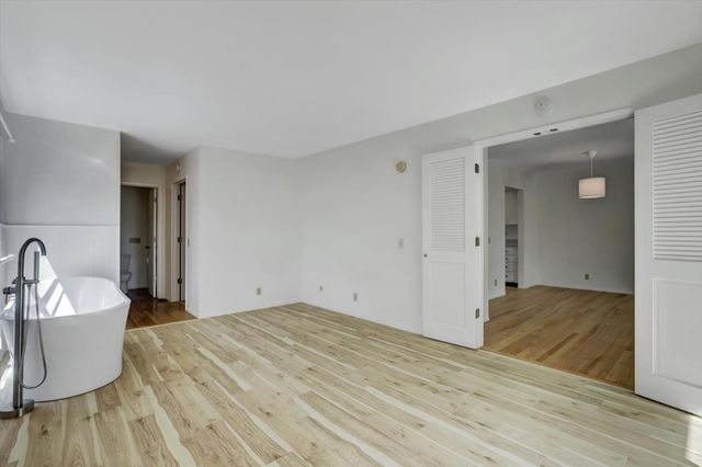 233 Woodside Ct, Grass Valley, CA 95945